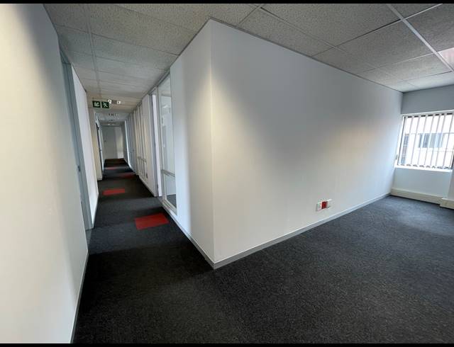 822M² OFFICE TO LET IN PARKTOWN